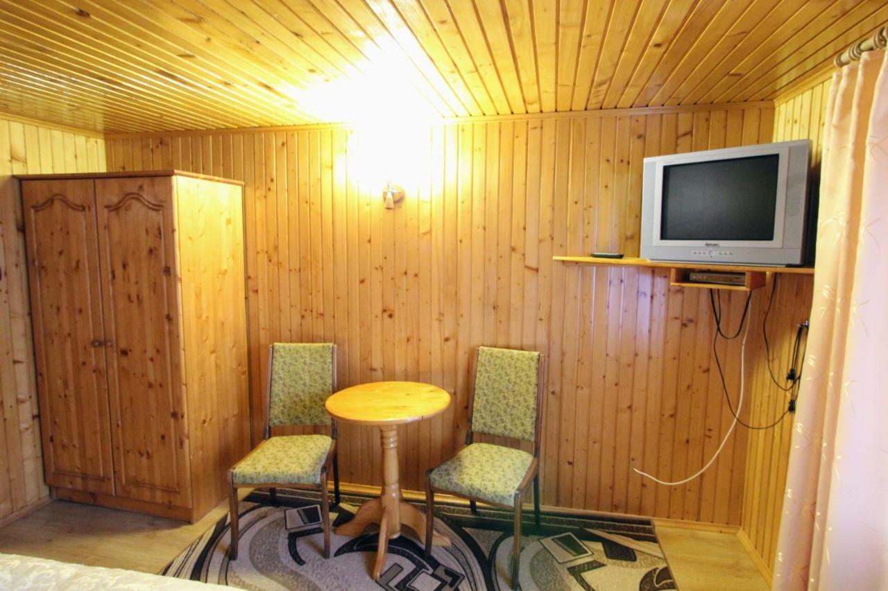 Карпатська Полонина Apartment Yaremche Exterior photo