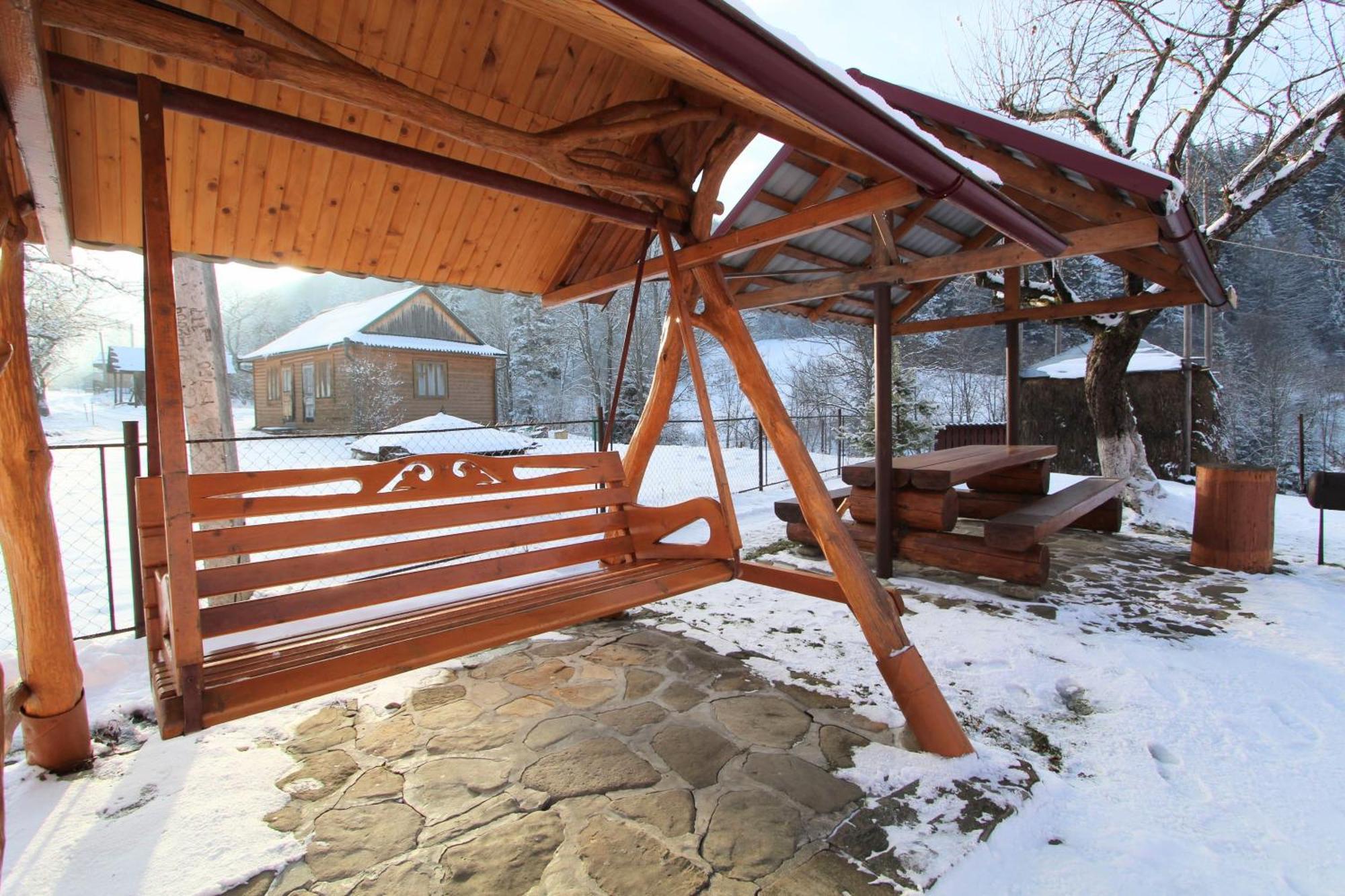Карпатська Полонина Apartment Yaremche Exterior photo